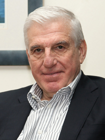 Yannos PAPANTONIOU